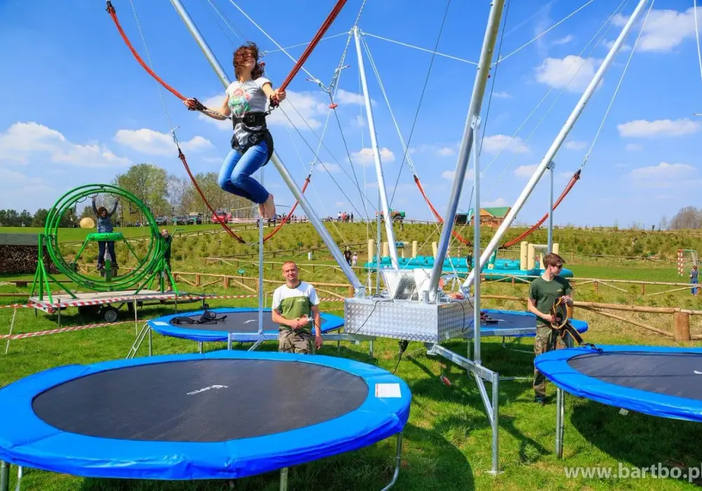 Trampolina z uprzężą (eurobungee) - czy warto? Poradnik