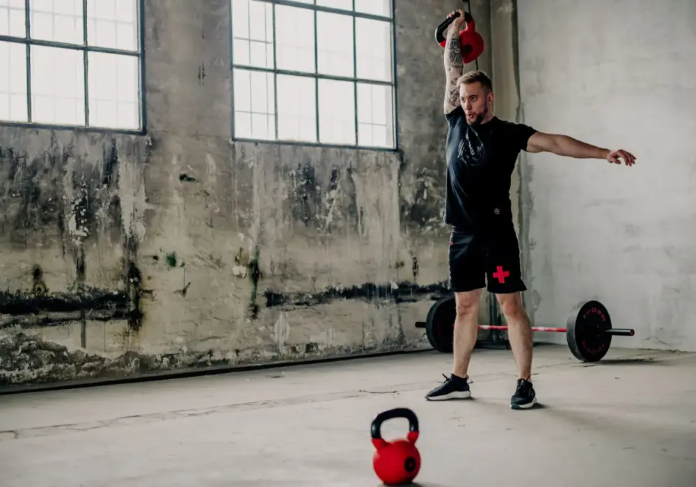 Ćwiczenia z kettlebellem dla początkujących - Jak zacząć mądrze?