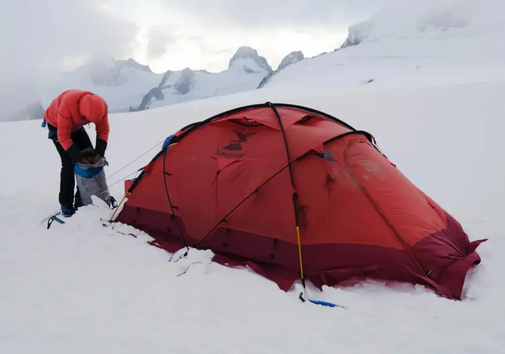 Ile kosztuje wejście na Mount Everest? Prawdziwy koszt wyprawy