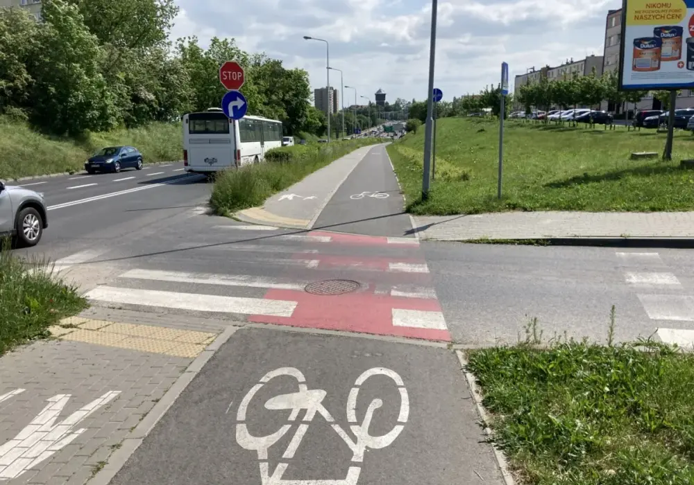 Kto ma pierwszeństwo na ścieżce rowerowej? Uniknij sporów!