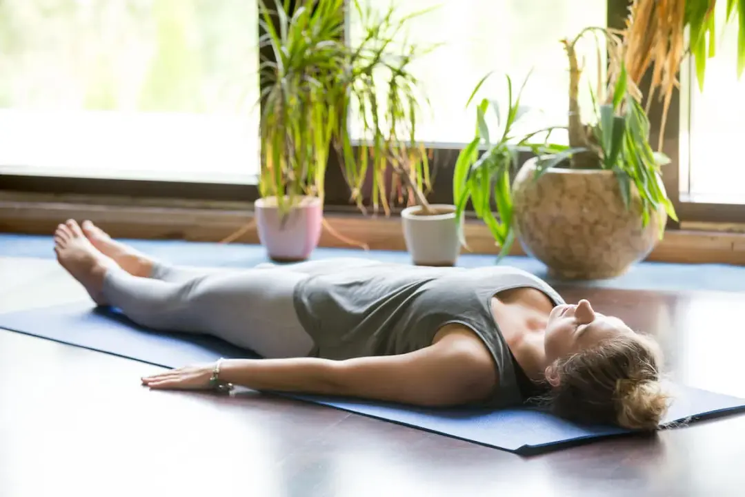 Savasana joga - jak naprawdę odpocząć po treningu