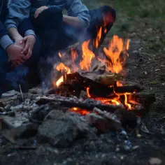 Jak rozpalic ognisko w zime - uniknij najczęstszych błędów