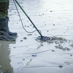 Najlepsze wykrywacze metali do 500 zł - nie trać pieniędzy na złom