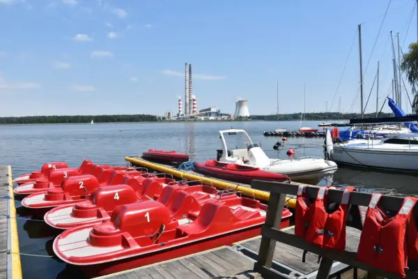 Zalew Rybnicki - Atrakcje i plaża. Jak zaplanować aktywny dzień?