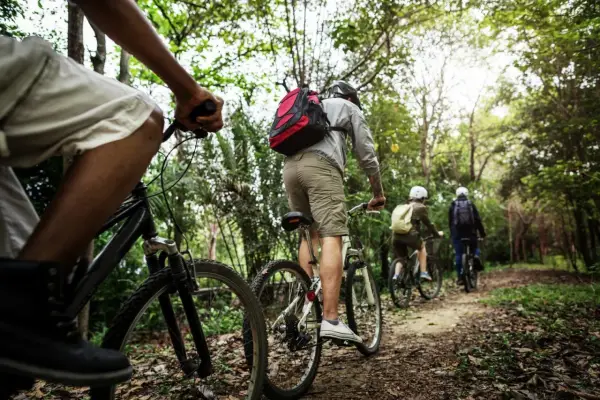 Najlepsze trasy rowerowe w Olsztynie: planuj bezpieczną i przyjemną przejażdżkę